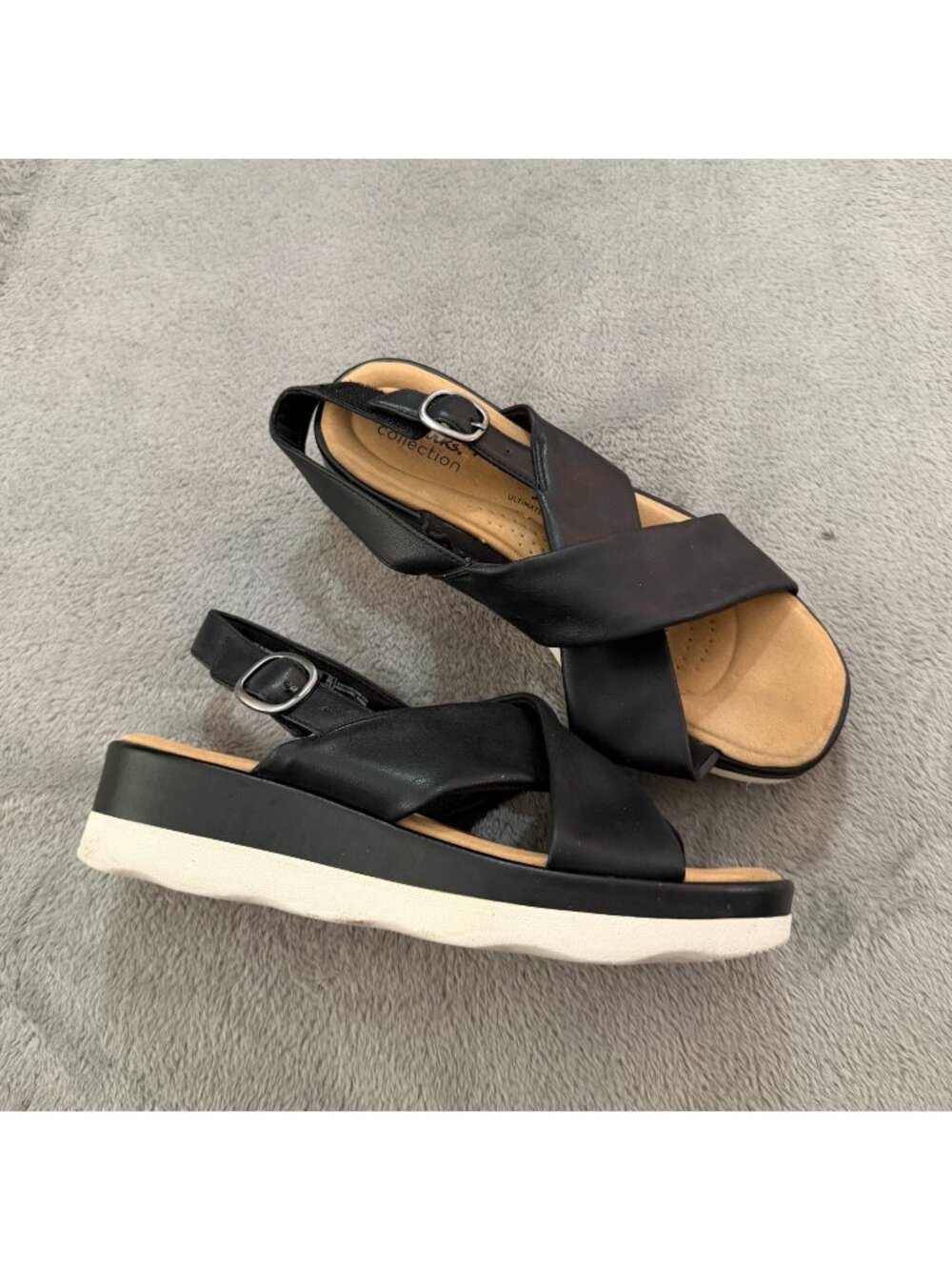 Clarks Collection Black Criss Cross Sandals Shoes Womens size 9